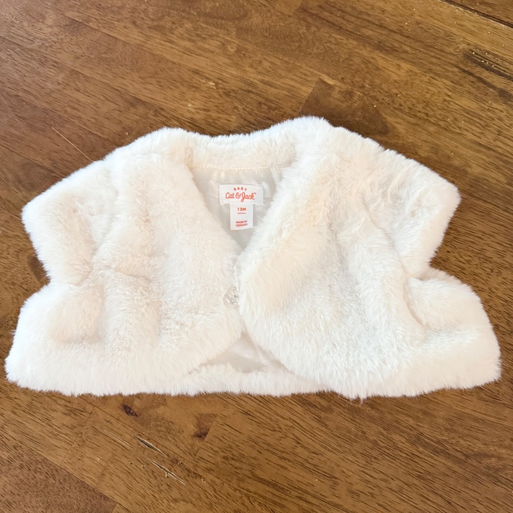 Cat & Jack Baby Girls Ivory Faux Fur Bolero Shrug Jacket 12M Crystal Button